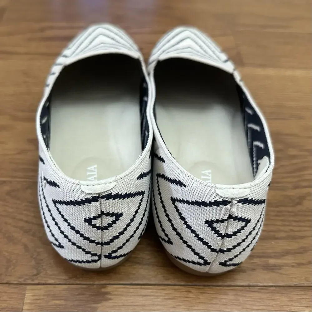 Women's Black and White Flats - Picture 3 of 9
